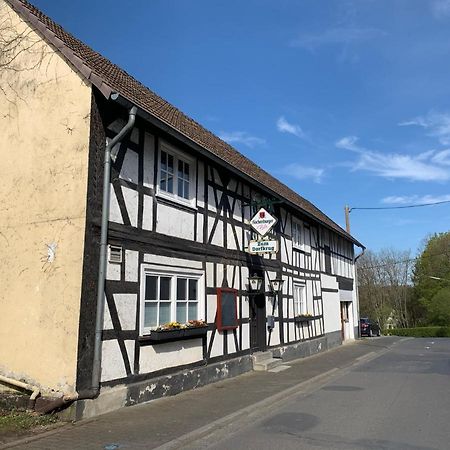 Landgasthof Zum Dorfkrug Schoneberg  Exterior photo